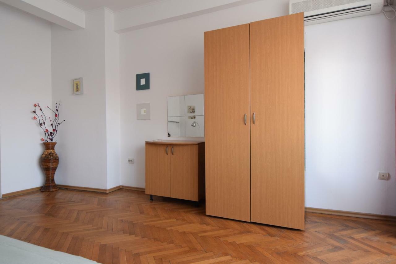 Resedinta lui Calin - Downtown Park Cismigiu Apartment Bucureşti Exterior foto