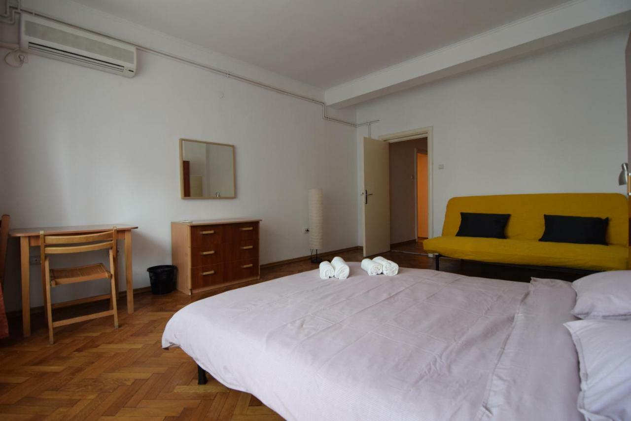 Resedinta lui Calin - Downtown Park Cismigiu Apartment Bucureşti Exterior foto